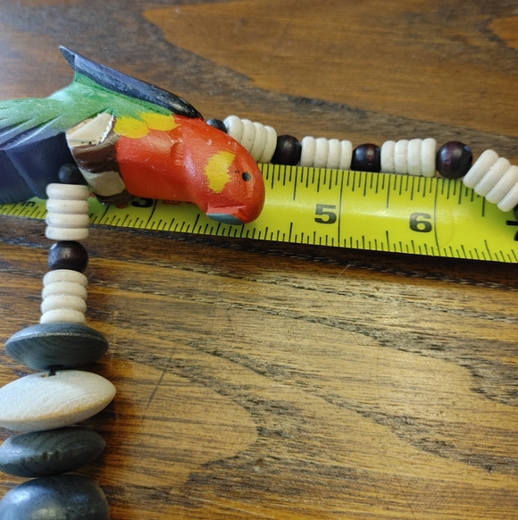 Colorful HANDCARVED Parrot Bird Tropical Wooden Necklace (201) - Picture 4 of 7
